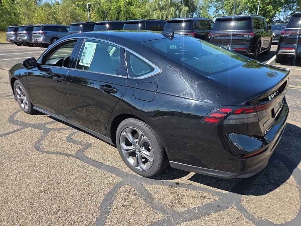 Used 2024 Honda Accord EX image 4