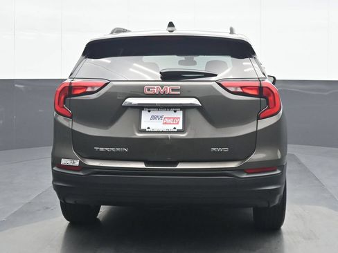 Used 2020 GMC Terrain SLE w/ Driver Convenience Package AWD/4WD image 5