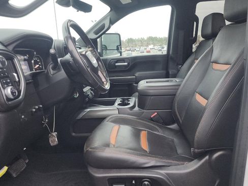 Used 2020 GMC Sierra 3500 AT4 w/ AT4 Premium Package image 9