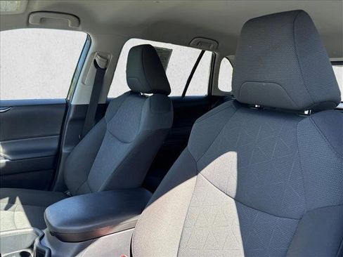 Certified 2025 Toyota RAV4 XLE FWD image 16
