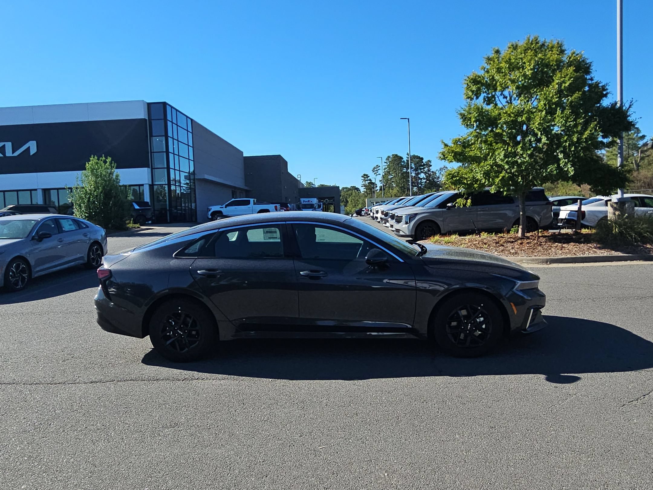 New 2026 Kia K5 LXS FWD image 8