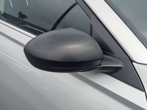 Used 2024 Nissan Altima 2.5 SV FWD image 10