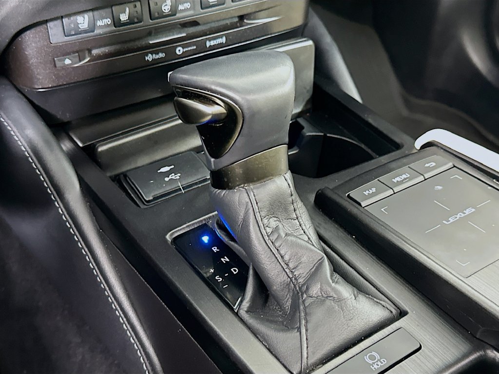 Used 2022 Lexus ES 350 Ultra Luxury w/ Accessory Package 2 FWD image 17
