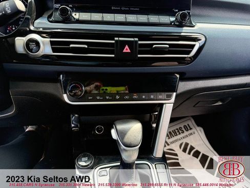 Used 2023 Kia Seltos S w/ Navigation Package AWD/4WD image 21