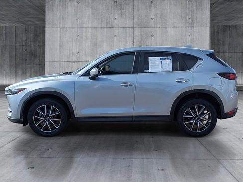 Used 2018 MAZDA CX-5 Touring w/ Preferred Equipment Package image 2
