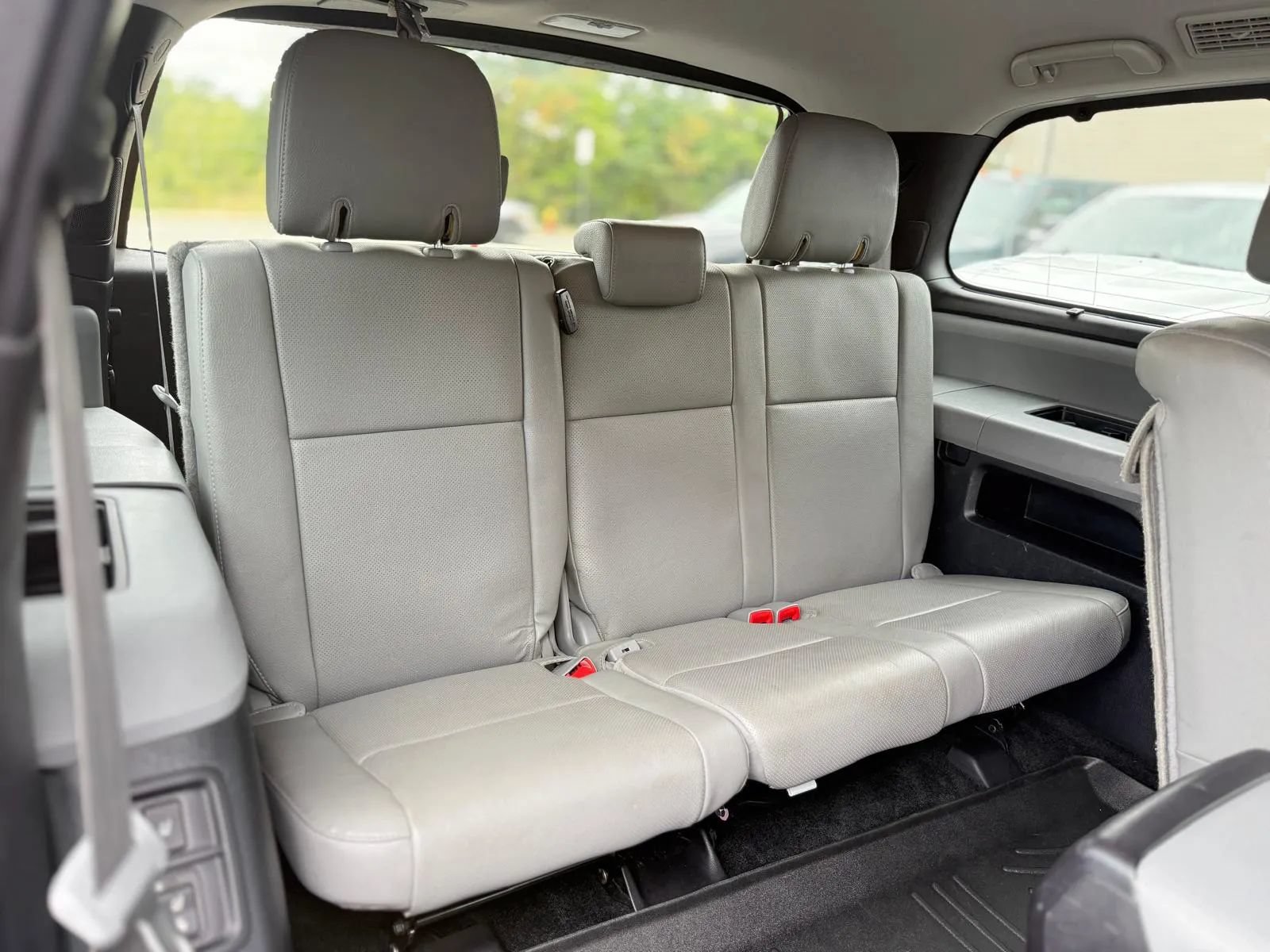 Used 2017 Toyota Sequoia Platinum AWD/4WD image 13