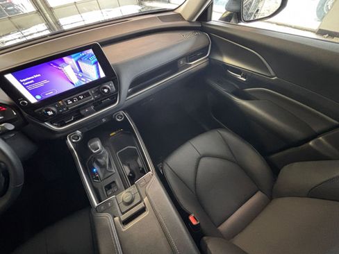Used 2025 Toyota Grand Highlander LE image 41