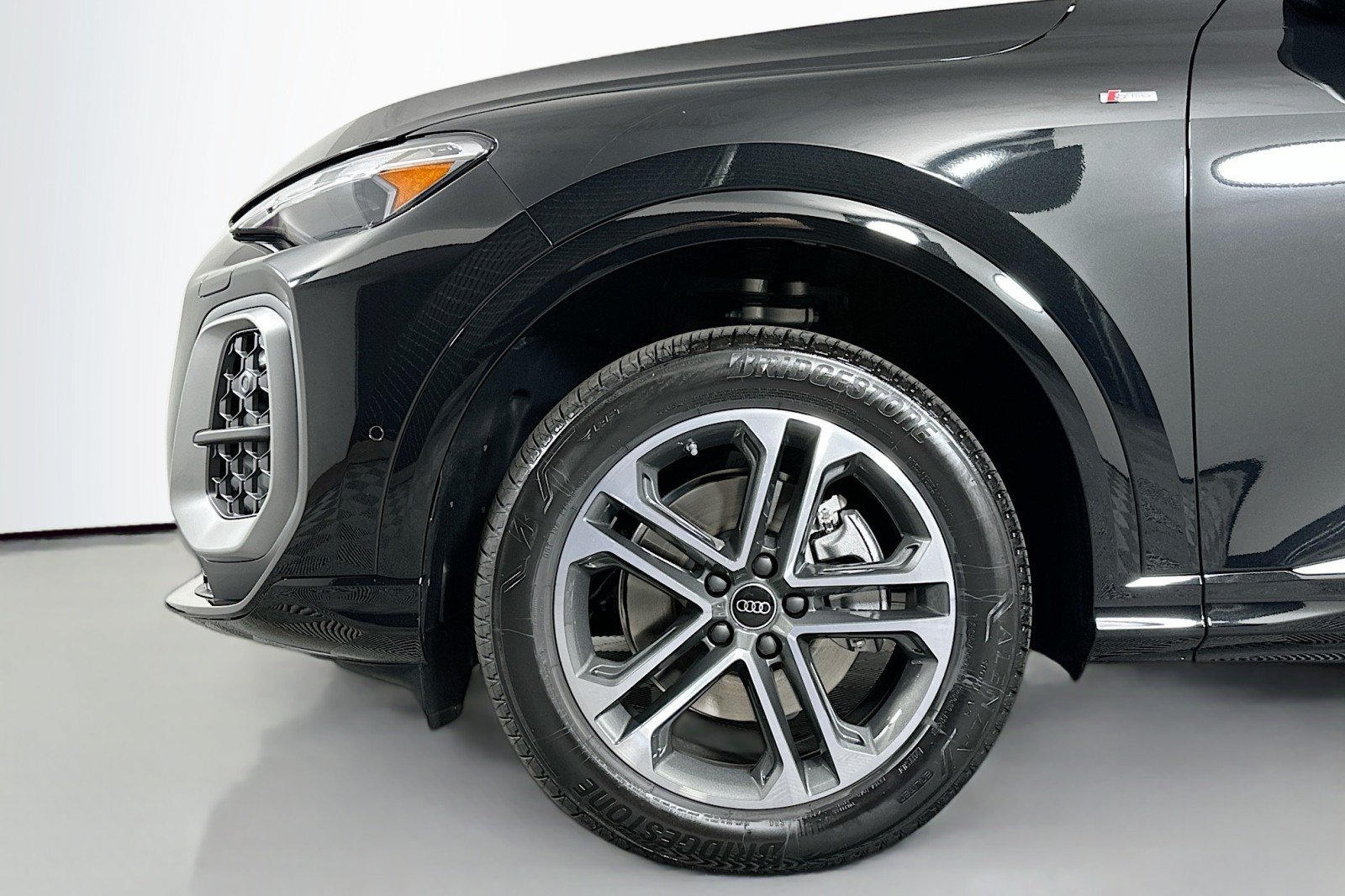 New 2026 Audi Q5 Premium AWD/4WD image 11