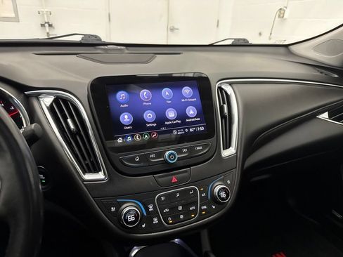 Used 2022 Chevrolet Malibu Premier FWD image 14