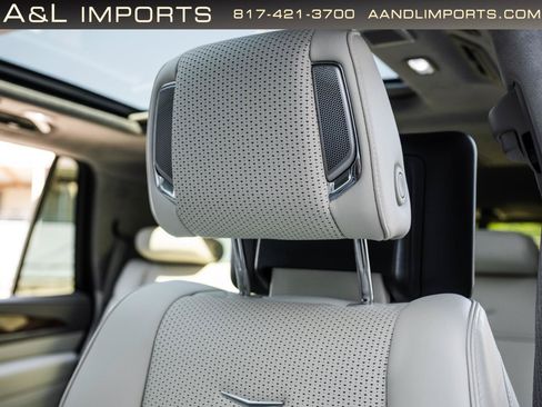 Used 2024 Cadillac Escalade Sport Platinum w/ LPO, ONYX Package AWD/4WD image 22
