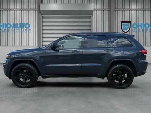Used 2018 Jeep Grand Cherokee Laredo AWD/4WD image 4