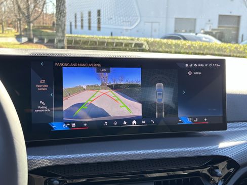 Used 2026 BMW 330i Sedan w/ M Sport Package image 26