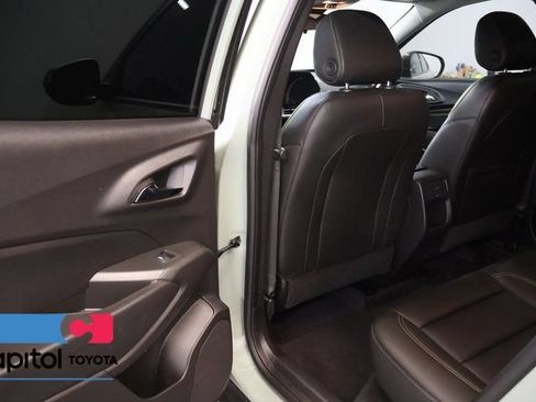 Used 2025 Chevrolet Trax ACTIV w/ Sunroof Package FWD image 29