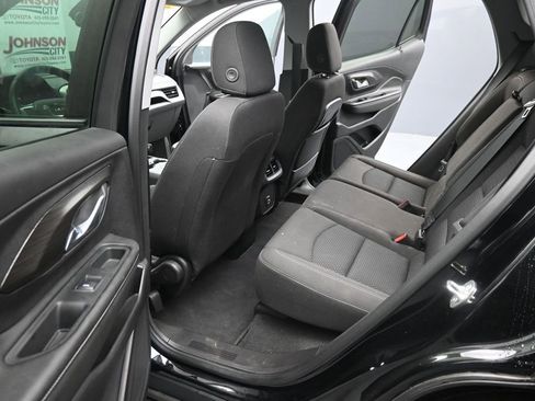 Used 2024 GMC Terrain SLE AWD/4WD image 15