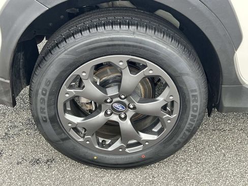 Used 2021 Subaru Crosstrek 2.5i Sport w/ Moonroof Package image 17