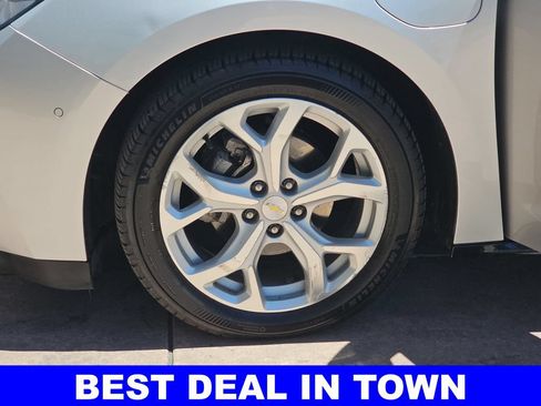 Used 2018 Chevrolet Volt Premier w/ Driver Confidence Package FWD image 35