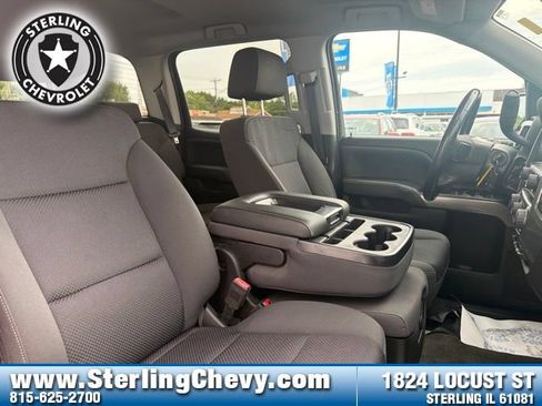 Used 2018 Chevrolet Silverado 1500 LT w/ All Star Edition AWD/4WD image 11