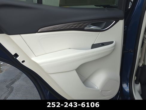 Used 2023 Buick Envision Avenir FWD image 32