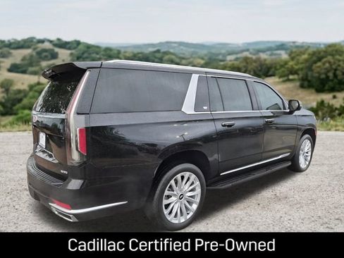 Certified 2023 Cadillac Escalade ESV Luxury RWD image 11