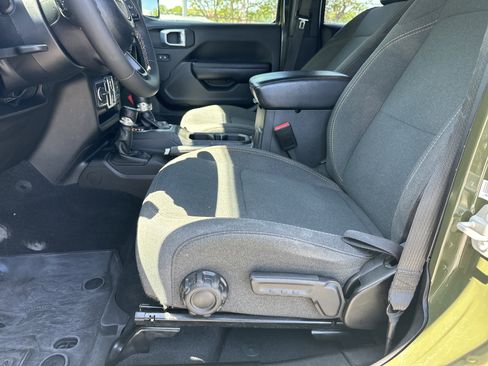 Used 2024 Jeep Wrangler Sport S AWD/4WD image 11