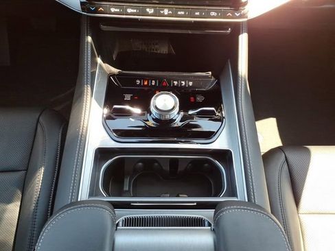 New 2026 Jeep Grand Wagoneer Limited AWD/4WD image 26