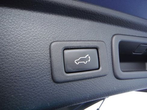 Used 2016 Subaru Forester 2.5i Limited AWD/4WD image 37