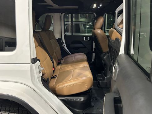 Used 2021 Jeep Wrangler Unlimited Rubicon 4xe w/ Steel Bumper Group image 25