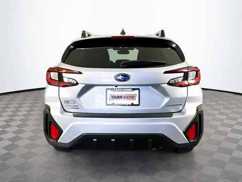Used 2024 Subaru Crosstrek 2.0i Premium AWD/4WD image 9