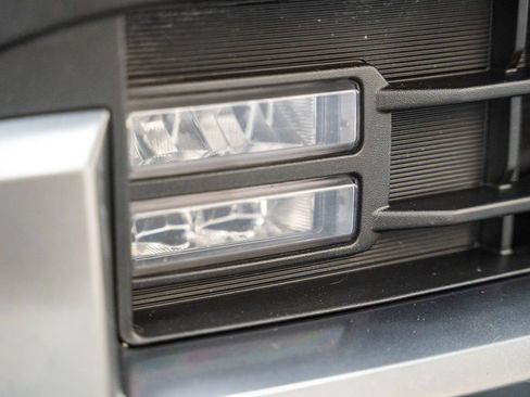 Used 2025 Kia Carnival SX FWD image 16