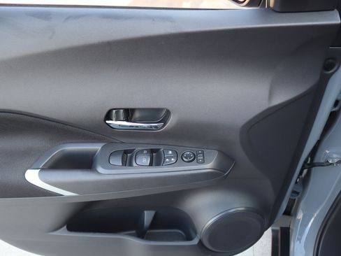 Used 2024 Nissan Kicks SV image 39