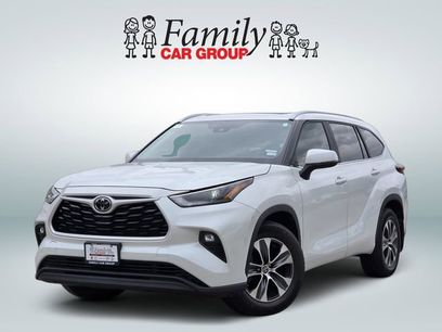 Used 2023 Toyota Highlander XLE
