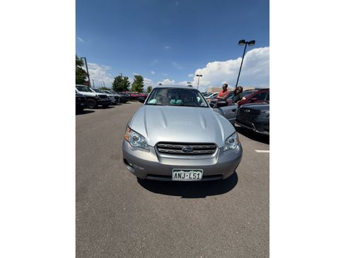 Used 2007 Subaru Outback 2.5i AWD/4WD image 4