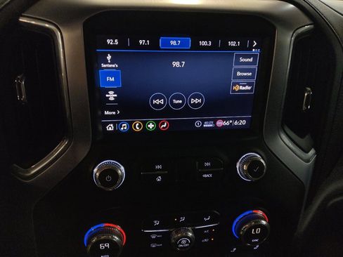 Used 2020 GMC Sierra 1500 SLE w/ SLE Value Package image 25