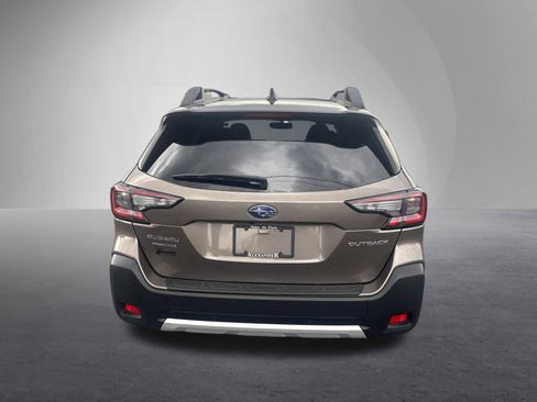 Used 2024 Subaru Outback Limited AWD/4WD image 4