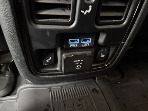 Used 2021 Jeep Grand Cherokee High Altitude image 16