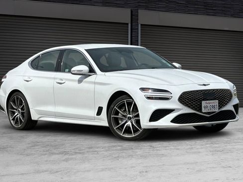 Used 2025 Genesis G70 2.5T RWD image 2