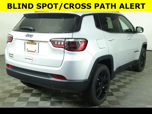 New 2026 Jeep Compass Latitude image 9