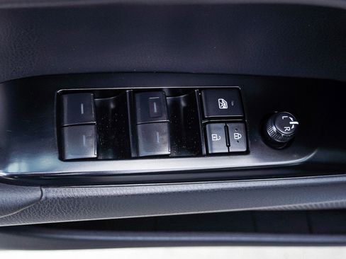 Used 2025 Toyota Camry LE FWD image 19
