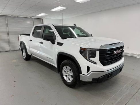 Used 2024 GMC Sierra 1500 Pro w/ Pro Value Package image 3