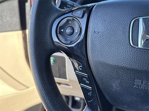 Used 2014 Honda Accord Base image 30