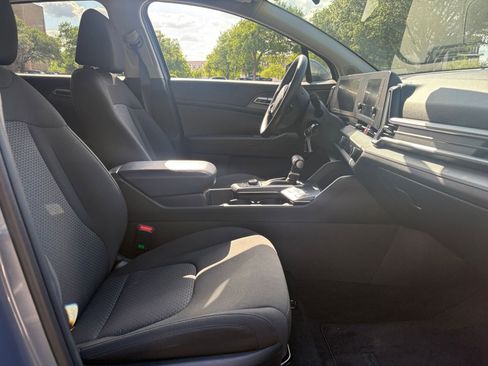 Used 2025 Kia Sportage LX AWD/4WD image 26