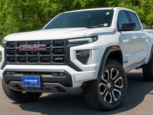 Used 2024 GMC Canyon AT4 w/ AT4 Premium Package AWD/4WD image 1