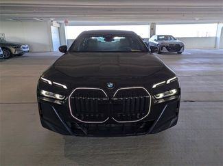 New 2026 BMW i7 xDrive60 w/ Executive Package video 2