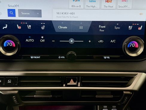 Used 2025 Lexus RX 500h F Sport w/ Convenience Package image 17