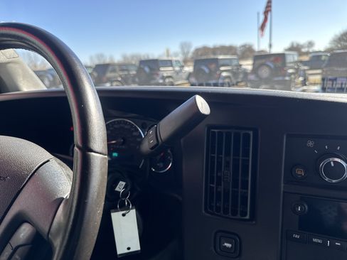 Used 2020 Chevrolet Express 2500 Work Van w/ Driver Convenience Package image 20