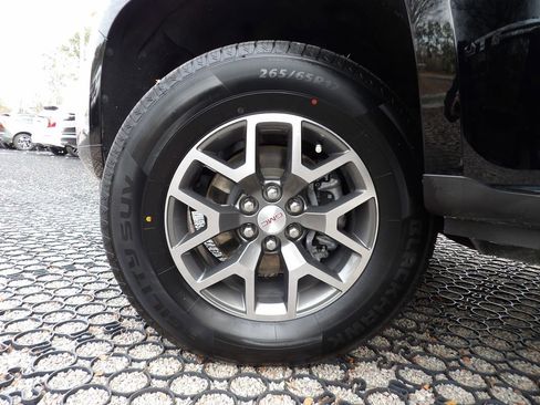 Used 2022 GMC Canyon AT4 w/ Trailering Package image 25