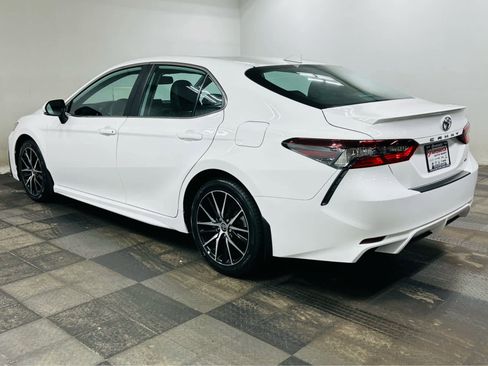 Certified 2023 Toyota Camry SE w/ Cold Weather Package image 4