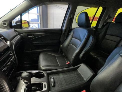 Used 2017 Honda Ridgeline RTL-T image 12