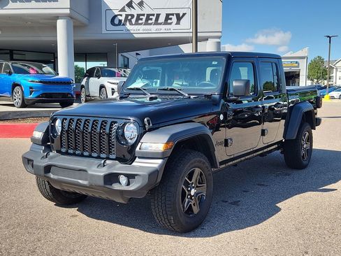 Used 2020 Jeep Gladiator Sport w/ Quick Order Package 24S image 4
