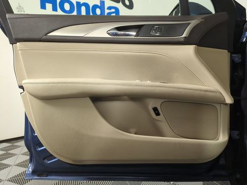 Used 2019 Lincoln MKZ Premiere FWD image 8
